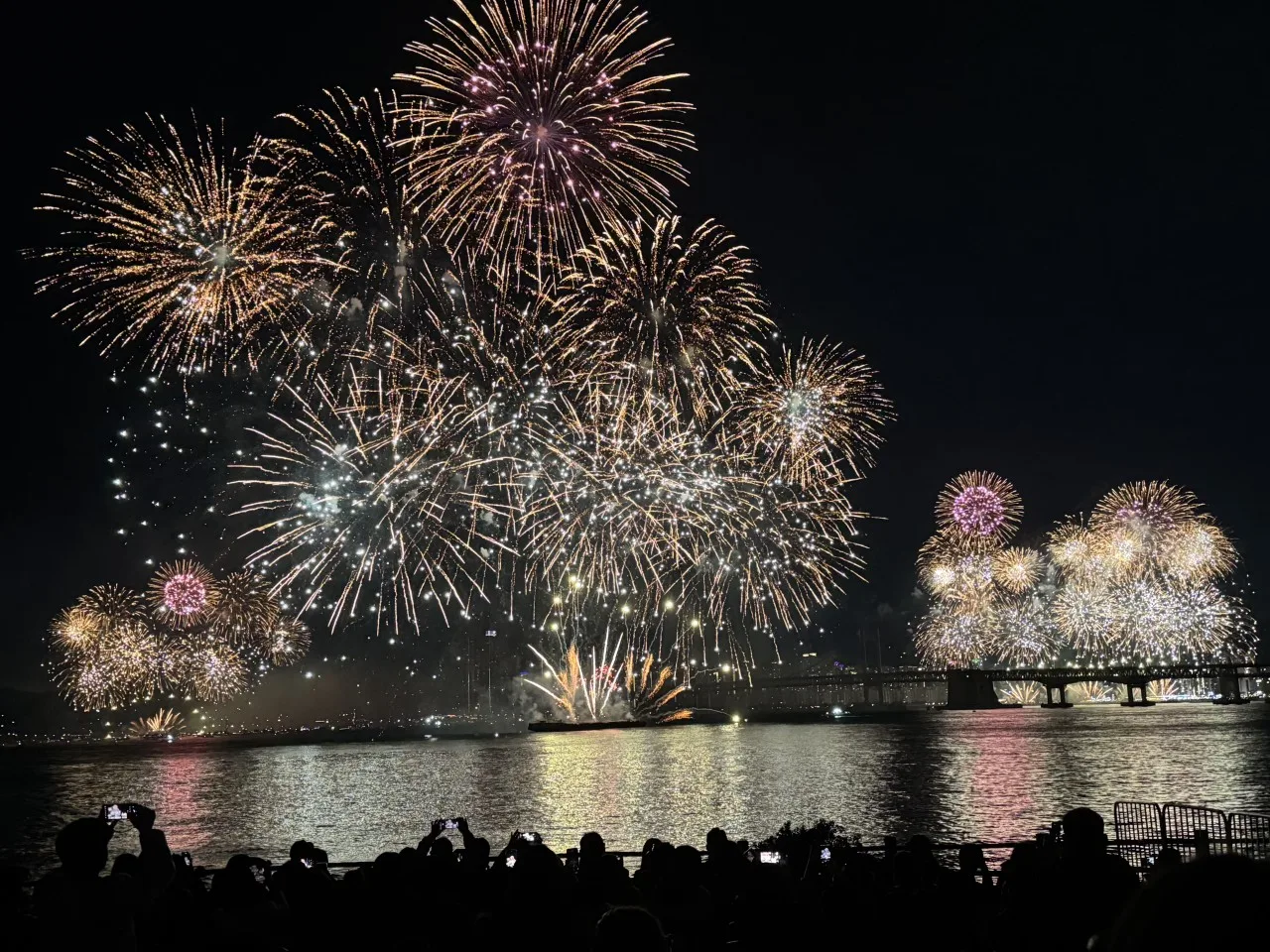 BN그룹•대선주조와 함께하는 2024 불꽃축제 3번 행사 사진